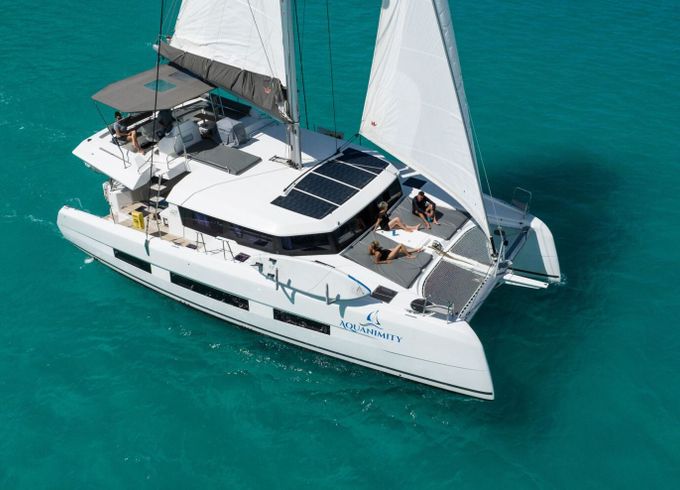 Catamaran Dufour D48 14.63m