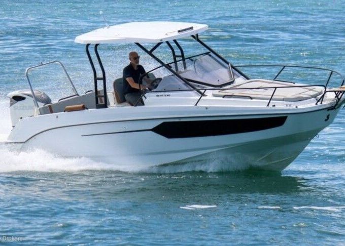 Motorboat Beneteau Flyer 8 350hp