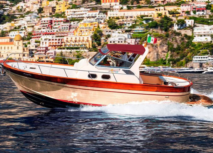 Motorboat Tecnonautica Jeranto 9 315hp