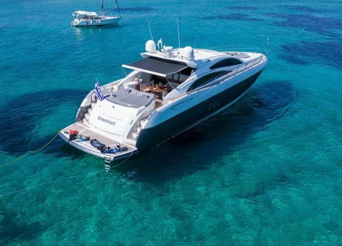 Motor yacht Sunseeker 72 Predator 2720hp