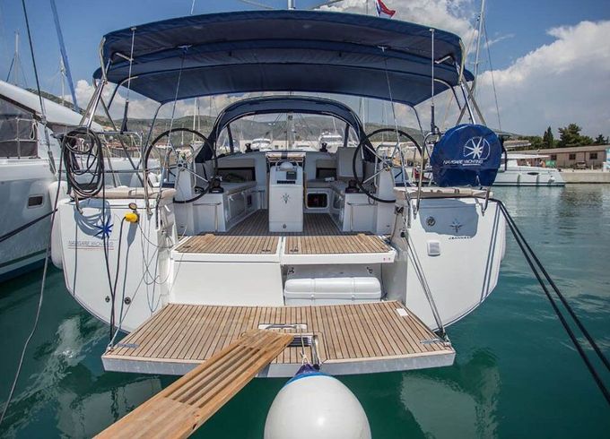 Sailboat Jeanneau Sun Odyssey 440  13m