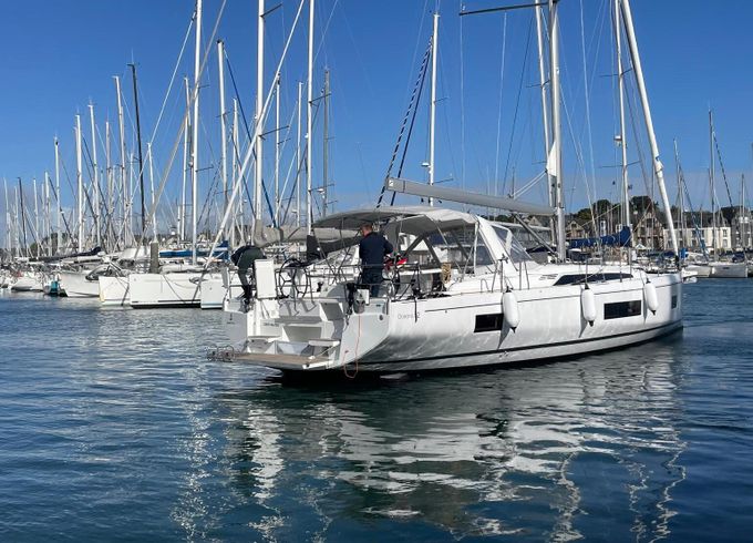 Sailboat Beneteau OCEANIS 52 16m