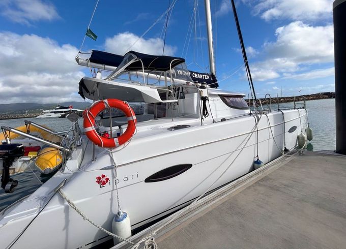 Catamaran FOUNTAINE PAJOT LIPARI 41 11.95m
