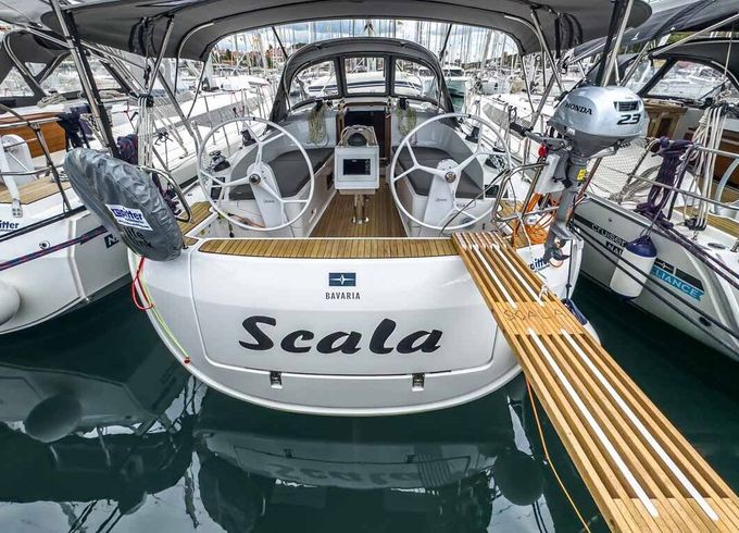 Sailboat Bavaria Yachtbau Bavaria Cruiser 37 - 3 cab. 11m