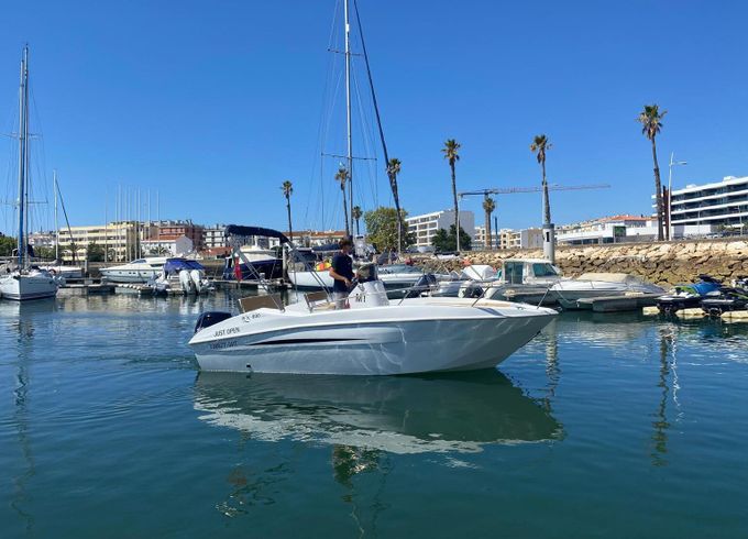 Motorboat Astilux 600 Open 140hp