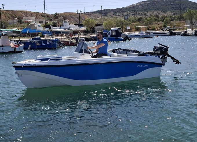 Motorboat Parydor Y45 30hp