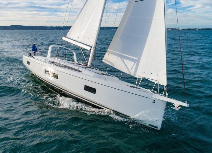 Sailboat Oceanis 51.1 15m