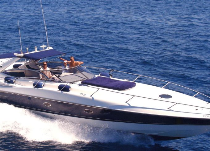 Motorboat Sunseeker Superhawk 48', Grimaud, 15 mètres 900hp