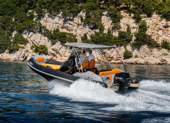 RIB Prua al vento Thor 8.0 300hp