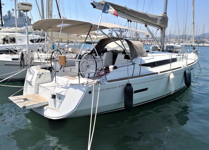 Sailboat JEANNEAU SUN ODYSSEY 439 12.98m