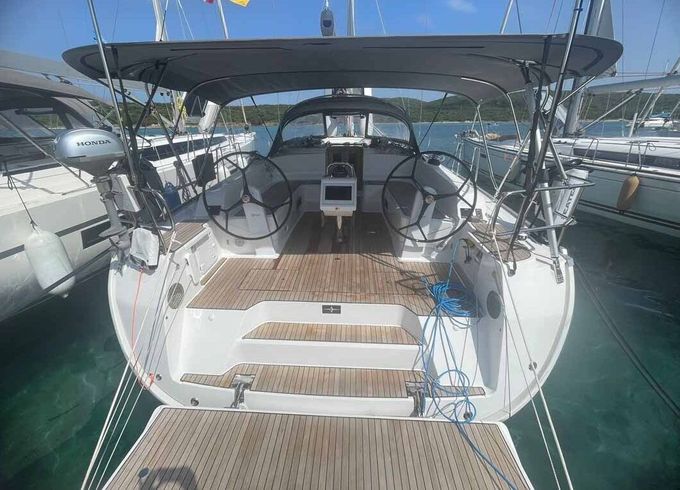 Sailboat Bavaria Yachtbau Bavaria Cruiser 46 Style - 4 cab. 14m