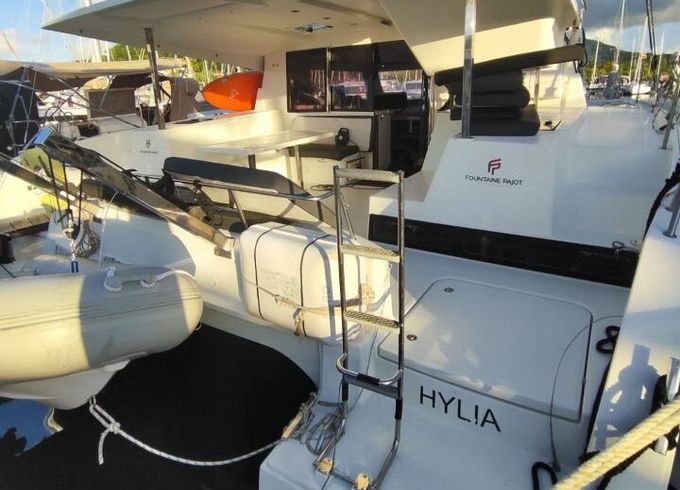Catamaran Fountaine Pajot Lucia 40 11.73m