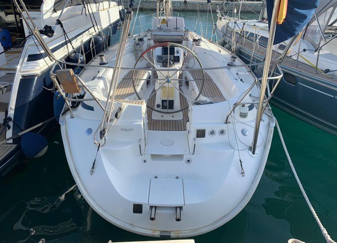 Sailboat Bavaria Cruiser 36 11m