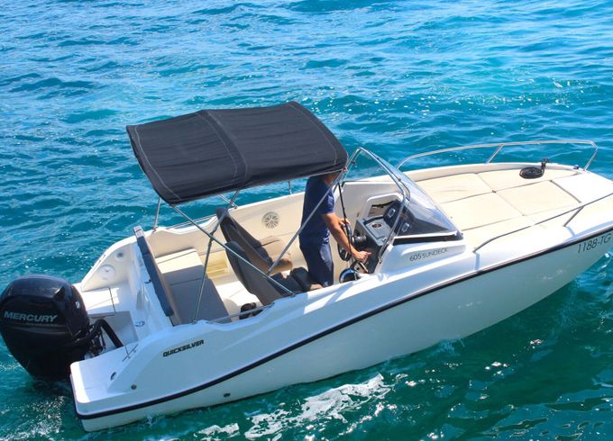 Motorboat Quicksilver 605 Sundeck 150hp