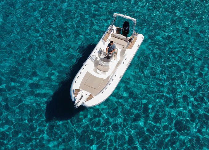 RIB CAPELLI TEMPEST 700 200hp