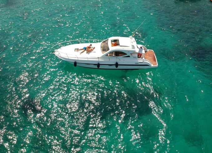 Motorboat Ilver-Petrachi Natante 33 500hp