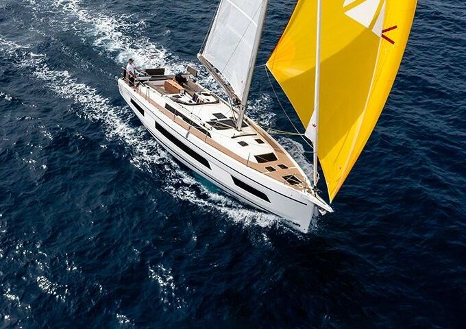 Sailboat Dufour 41 12.75m
