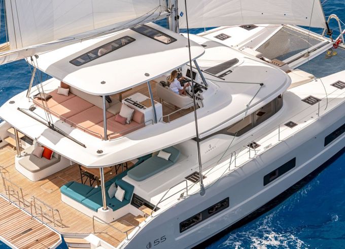 Catamaran Lagoon 55 16m