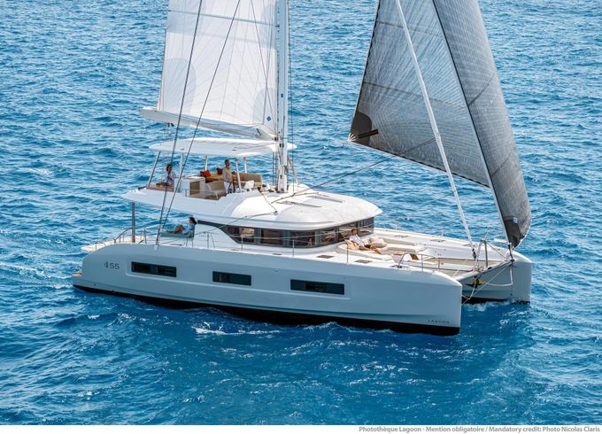 Catamaran Lagoon 55 16m