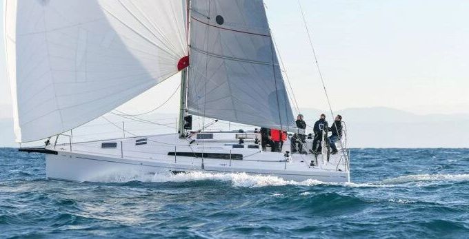 Sailboat Jeanneau FIRST 36 11m