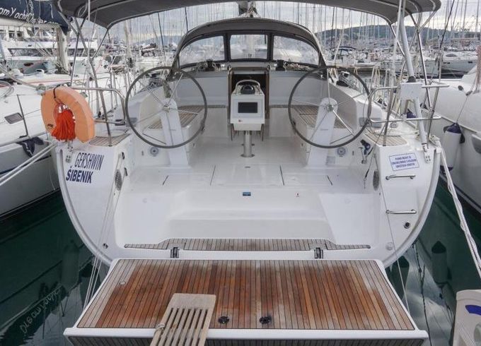 Sailboat Bavaria Yachtbau Bavaria Cruiser 46 - 4 cab. 14.27m