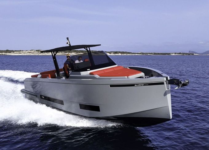 Motorboat DE ANTONIO 36