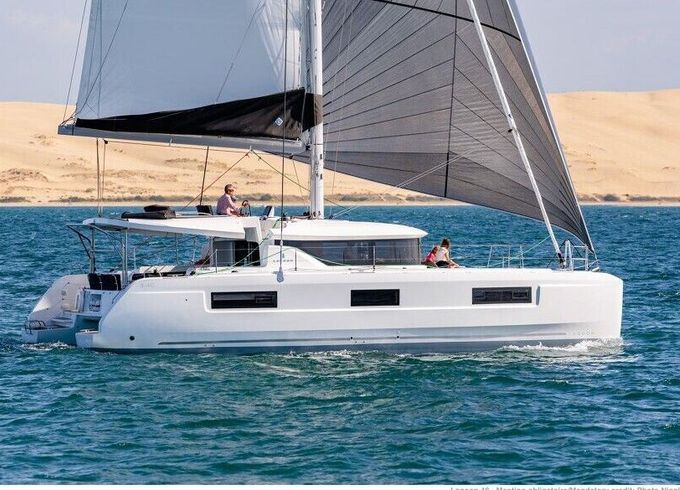 Catamaran Lagoon 46 13m