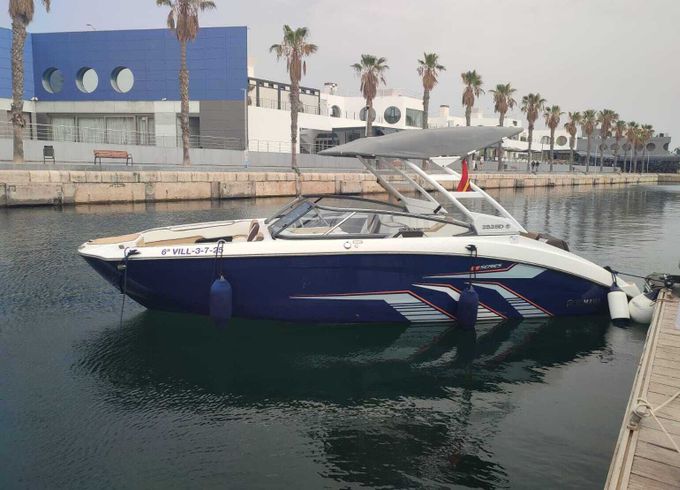 Motorboat Yamaha 253SD 360hp