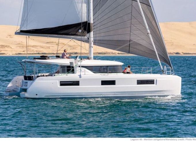 Catamaran Lagoon 46 Fly /6 cab 13m