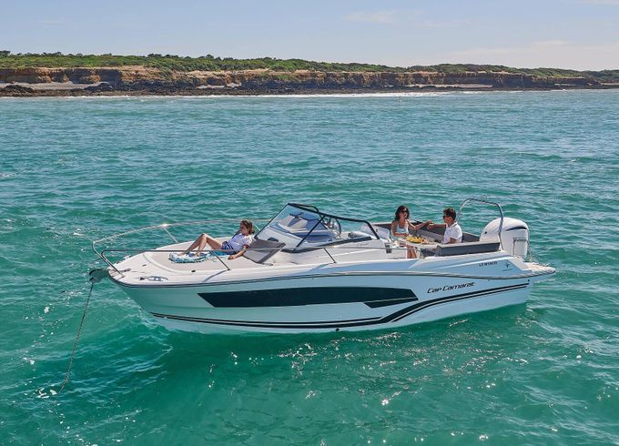 Motorboat Jeanneau Cap Camarat 7.5 WA série 3 225hp