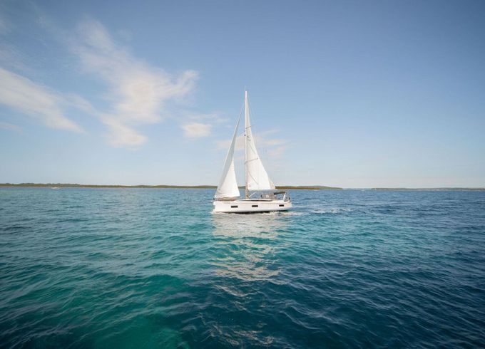 Sailboat Bavaria C42 12m