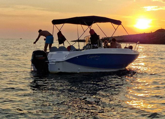 Motorboat Speedy Cayman Donautica 40hp