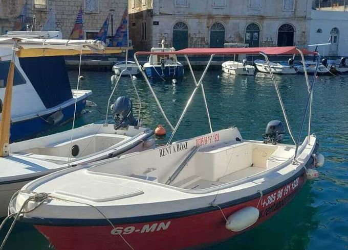 Motorboat VEN 501 8hp