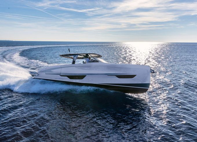 Motor yacht Solaris SP 52 OPEN 1200hp