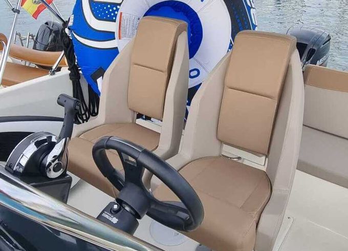 Motorboat Quicksilver Activ 605 Open 115hp