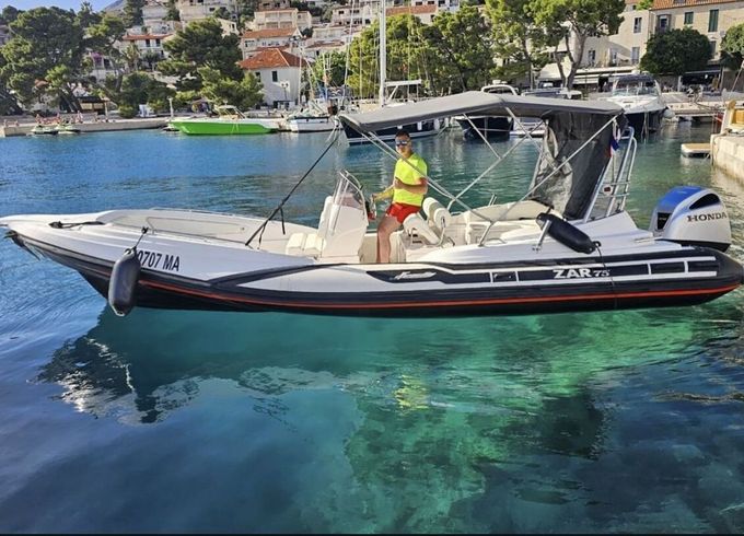 Motorboat Zar Formenti Zar 75 250hp