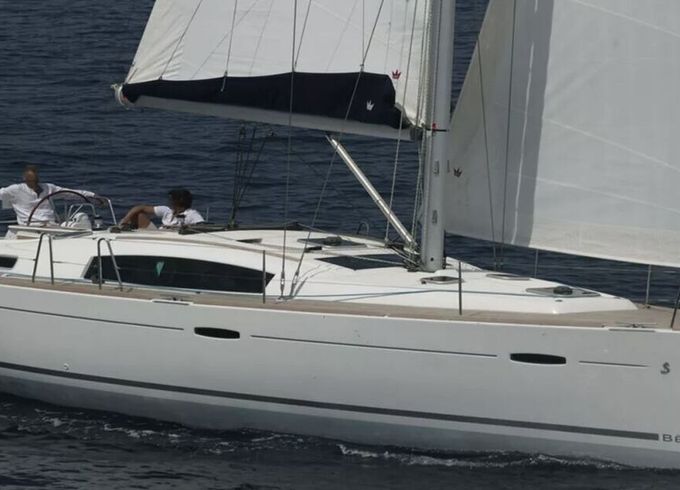 Sailboat Beneteau Oceanis 43 13.5m