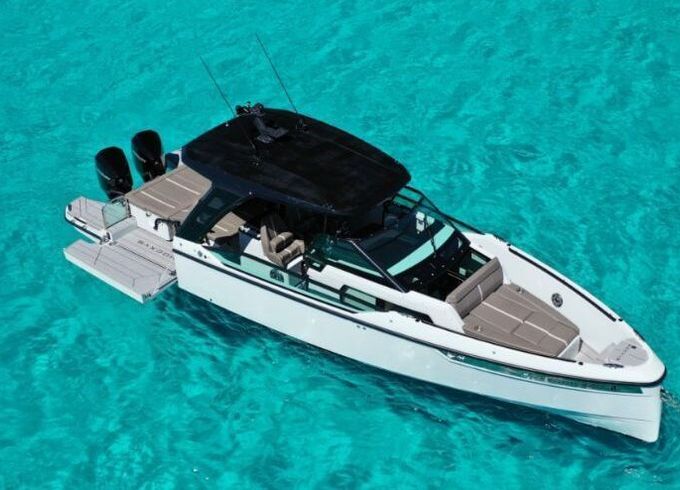 Motor yacht Saxdor 320 GTO 500hp