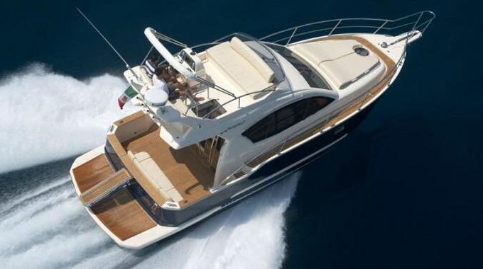 Motorboat Portofino Marine 11 Fly 800hp