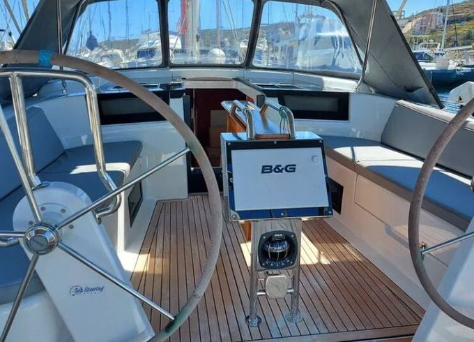 Sailboat Hanse Yachts Hanse 418 - 3 cab. 12.4m