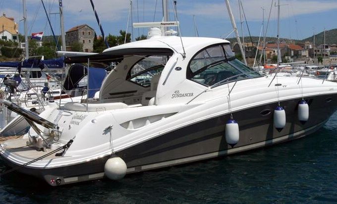 Motorboat SEA RAY 455 956hp