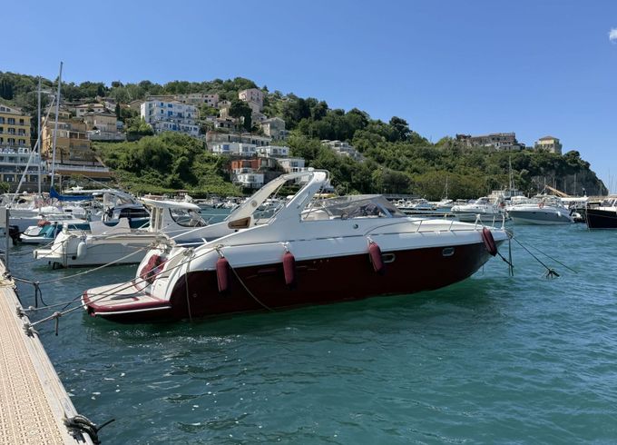Motorboat Airon Marine 345 400hp