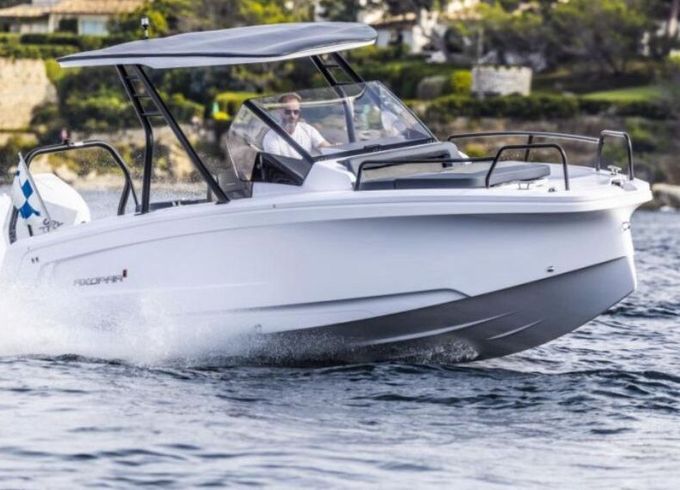 Motorboat Axopar 25 250hp