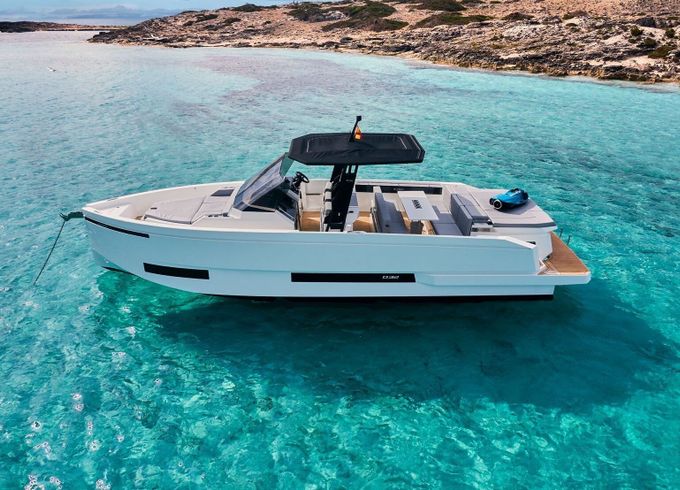 Motorboat De Antonio Yachts D32 500hp