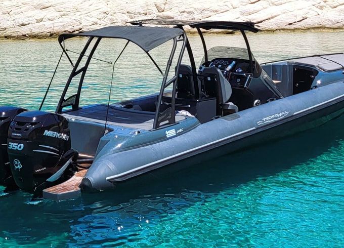RIB Technohull DNA 999 700hp