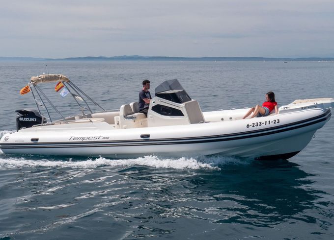RIB Capelli Tempest 900 350hp