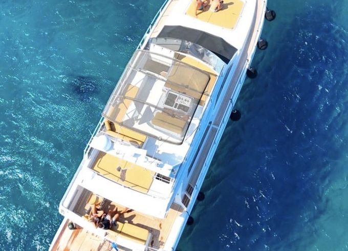 Motor yacht Ferretti Ferretti Flybridge 2000hp