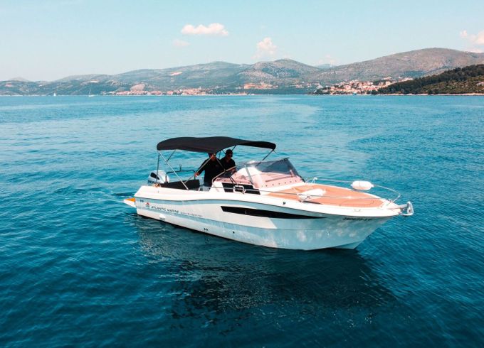 Motorboat ATLANTIC MARINE SUN CRUISER 730 SUN CRUISER 730 250hp
