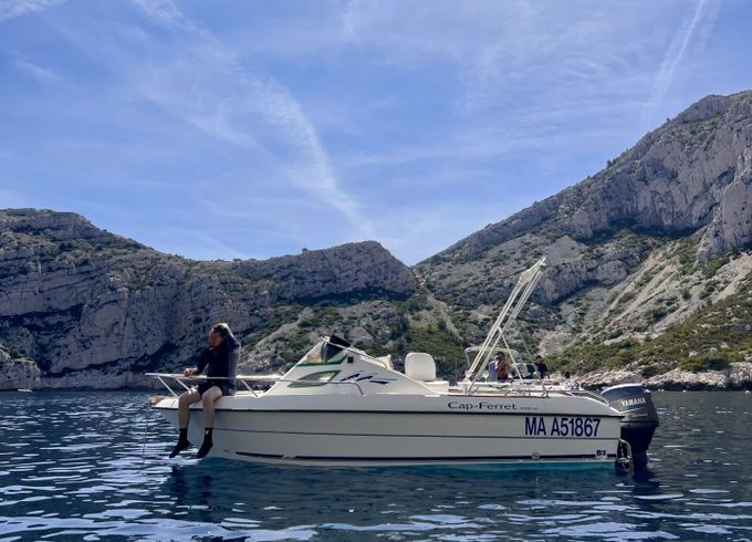 Motorboat B2 Marine cap ferret 550 cabin cruiser 50hp