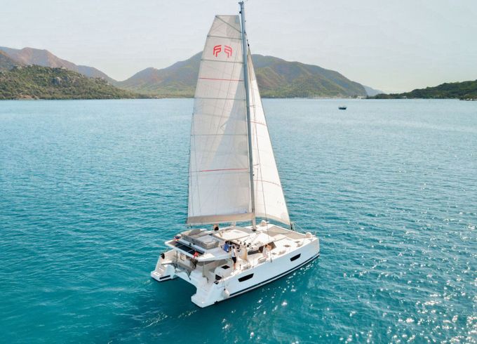 Catamaran Fountaine Pajot Tanna 47 13.94m